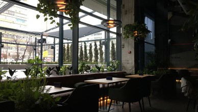 Par Bar 2: посадочные места у окна
